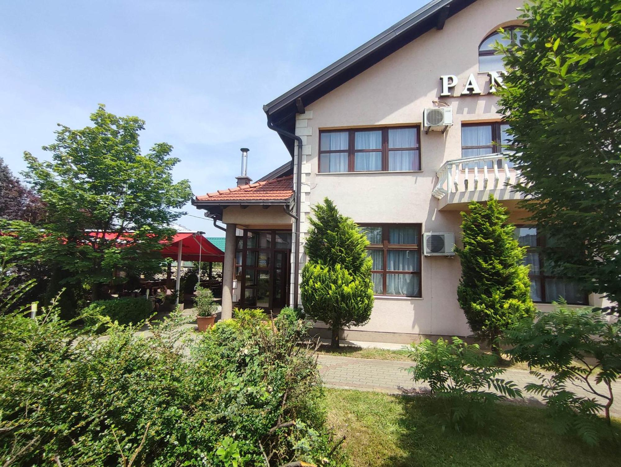Pansion Kamin Bed and Breakfast Lukavica Buitenkant foto