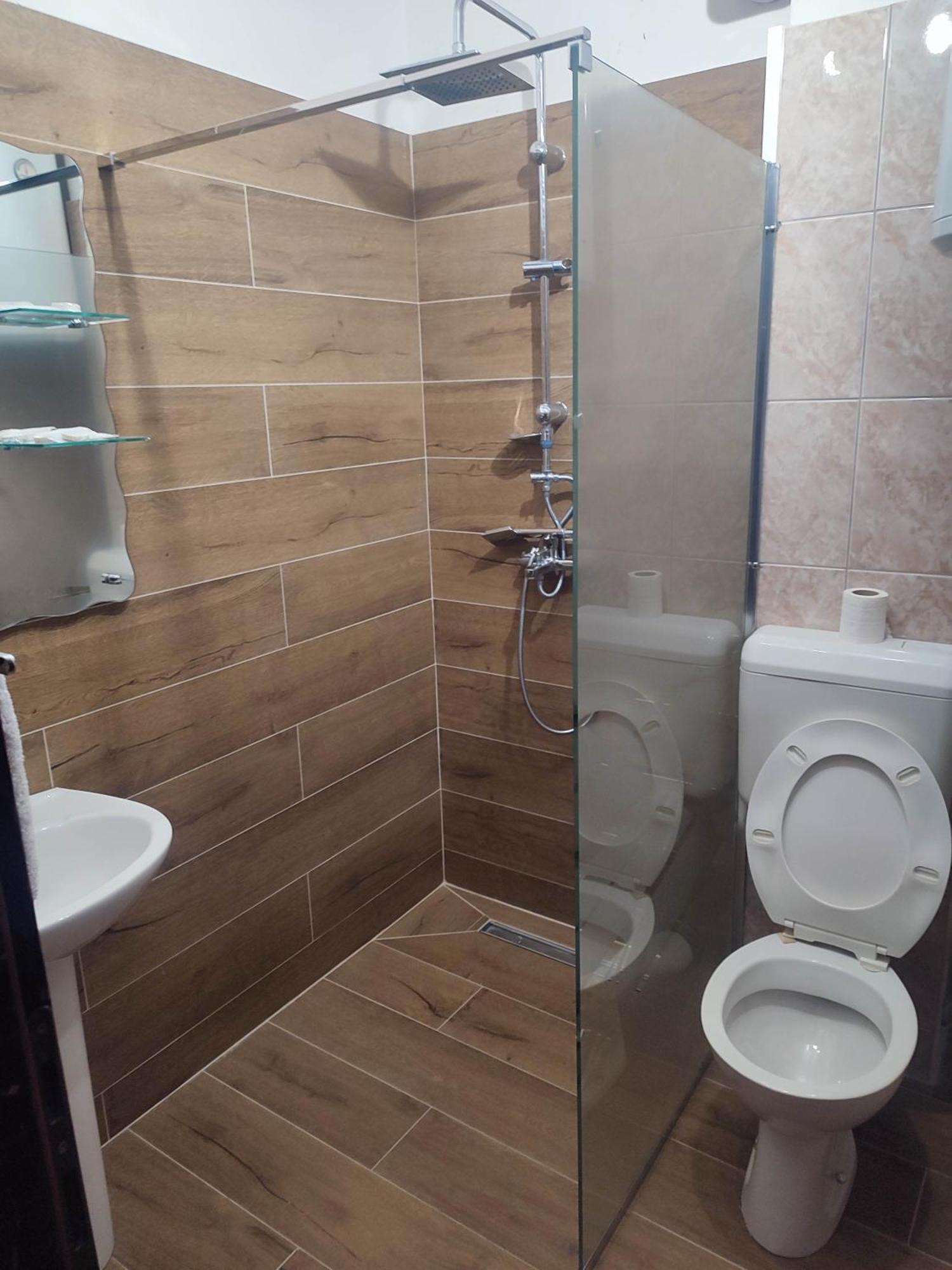 Pansion Kamin Bed and Breakfast Lukavica Kamer foto