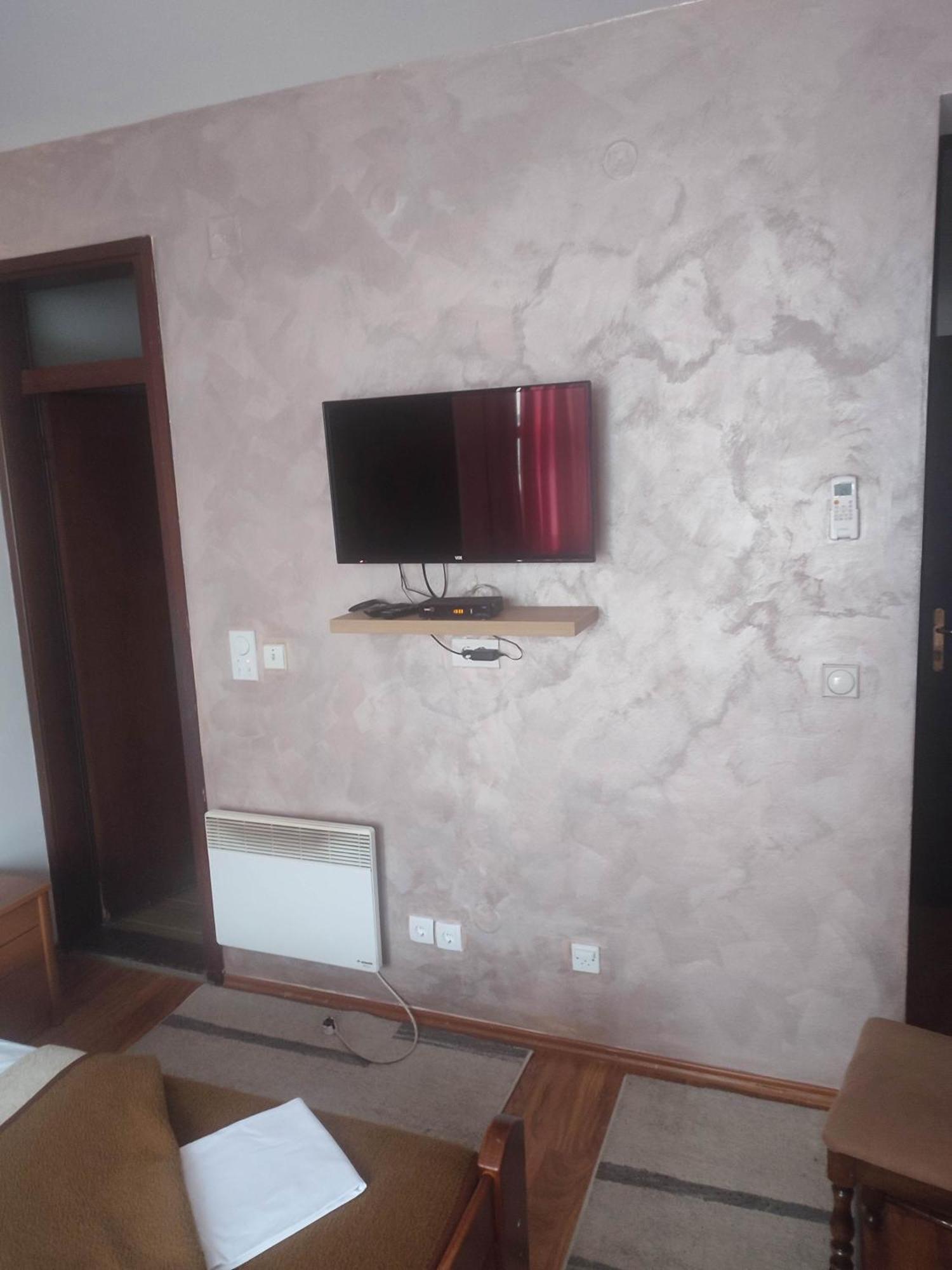Pansion Kamin Bed and Breakfast Lukavica Buitenkant foto